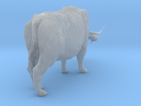 Highland Cattle 1:9 Female with the head down in Clear Ultra Fine Detail Plastic