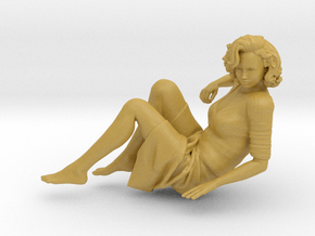 Lady sitting-008 scale 1/24 Passed in Tan Fine Detail Plastic