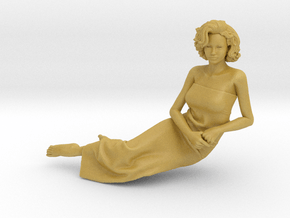 Lady sitting-006 scale 1/24 Passed in Tan Fine Detail Plastic