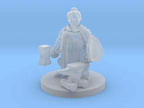 Female Dwarf Blacksmith with Portable Anvil in Clear Ultra Fine Detail Plastic