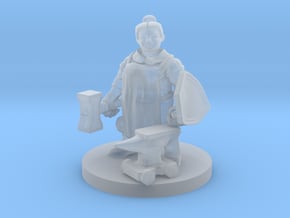 Female Dwarf Blacksmith with Portable Anvil in Clear Ultra Fine Detail Plastic