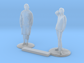 S Scale People Standing 2 in Clear Ultra Fine Detail Plastic