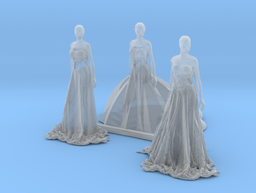 HO Scale Long Dress Females in Clear Ultra Fine Detail Plastic