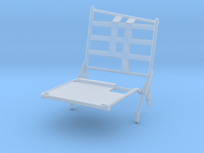 02B-LRV - Closed Right Seat in Clear Ultra Fine Detail Plastic