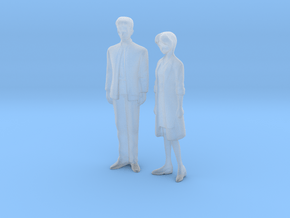 1/43 Parents in Clear Ultra Fine Detail Plastic