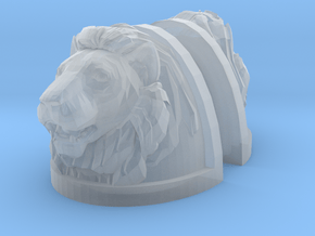Lion Shoulders Pair (x1) in Clear Ultra Fine Detail Plastic