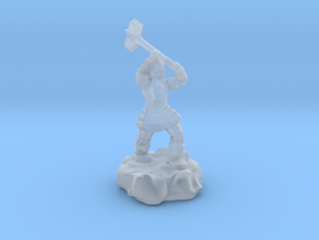 Dwarf Fighter With Warhammer in Clear Ultra Fine Detail Plastic