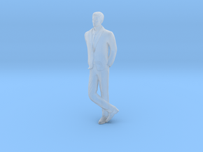 Man Leaning 16th in Clear Ultra Fine Detail Plastic