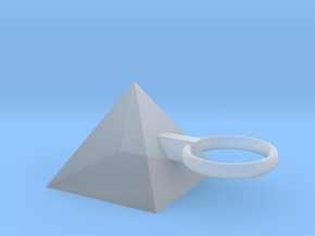 Pyramid King Keyring in Clear Ultra Fine Detail Plastic