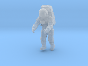 Apollo Astronaut on LM Ladder / 1:32 in Clear Ultra Fine Detail Plastic
