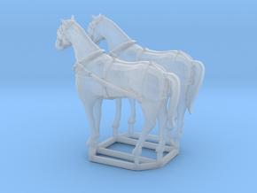 2 pack HO scale horses with harnesses variant 1  in Clear Ultra Fine Detail Plastic