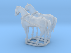 2 pack HO scale horses with harnesses variant 2 in Clear Ultra Fine Detail Plastic