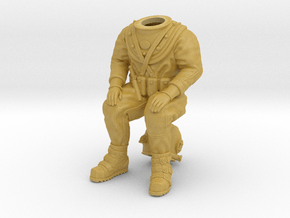 Diver seated /1:32 in Tan Fine Detail Plastic