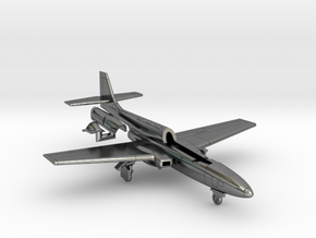 017B PZL TS-11 Iskra on the Ground - 1/144 in Fine Detail Polished Silver