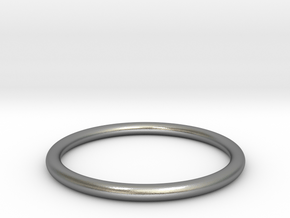 Solid simple round bangle in Natural Silver