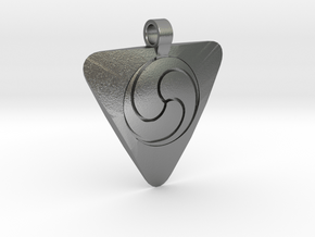 Gankyil Guitar Pick Pendant in Natural Silver