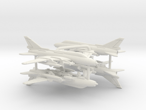 Su-17M Fitter C (Loaded, Wings Out) in White Natural Versatile Plastic: 1:350