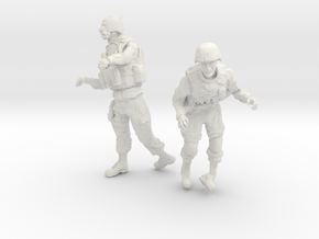 1-24 Military Zombie Set 5 in Basic Nylon Plastic