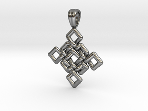 Square knot in Polished Silver