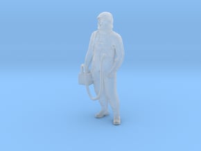 Mercury Astronaut Standing in Tan Fine Detail Plastic: 1:48 - O