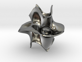Cube bounded isosurface in Fine Detail Polished Silver