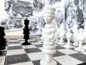 QUEEN - Alice's Adventures in Wonderland in White Processed Versatile Plastic