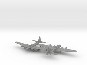 B-17F Flying Fortress in Gray PA12: 1:700