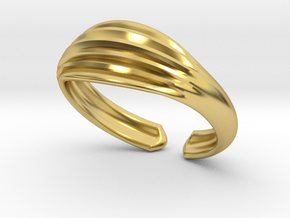 Pleated ring in Polished Brass