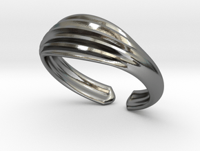 Pleated ring in Polished Silver