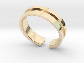 Faceted ring in 14k Gold Plated Brass
