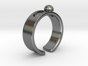 Notched ring in Polished Silver