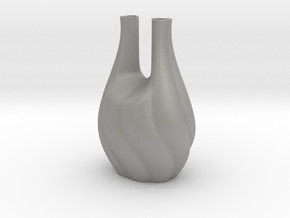 weird two-hearted vase in Accura Xtreme