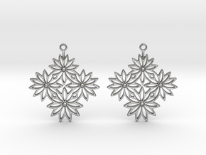Leave earrings  in Natural Silver