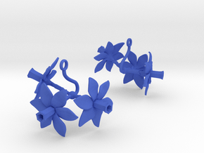 Earrings with three large flowers of the Daffodil in Blue Processed Versatile Plastic