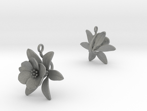 Earrings with one large flower of the Pomegranate in Gray PA12