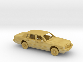 1/160 1996 Lincoln Town Car Kit in Tan Fine Detail Plastic