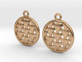 Knitted triangles in circle in Polished Bronze