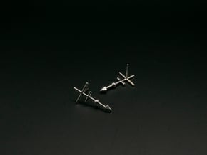 Runish Arrow I - Post Earrings in Natural Silver