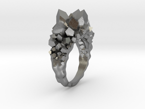 Crystal Ring Size 8 in Natural Silver