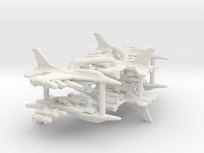 F-16D Viper (Loaded) in White Natural Versatile Plastic: 1:700