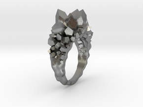 Crystal Ring size 9 in Natural Silver