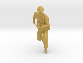 War - Soldier 1 w/o gun in Tan Fine Detail Plastic