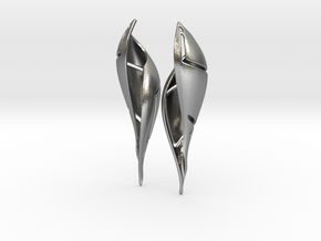 Signa Curve Earrings. in Natural Silver