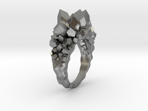Crystal Ring size 6 in Natural Silver