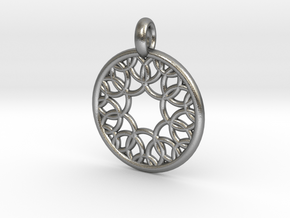 Eurydome pendant in Natural Silver