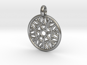 Cyllene pendant in Natural Silver