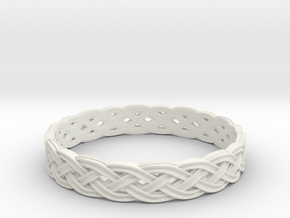 Hieno Delicate Celtic Knot Size 8 in White Natural Versatile Plastic