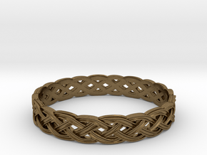 Hieno Delicate Celtic Knot Size 11 in Natural Bronze
