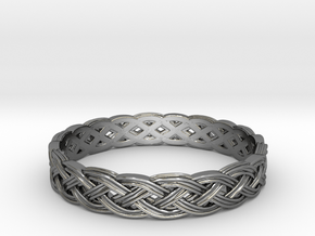 Hieno Delicate Celtic Knot in Polished Silver: 6 / 51.5