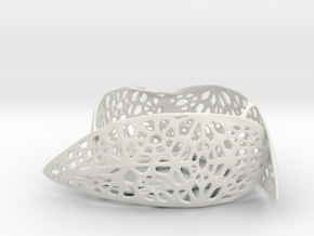 The Tri-leaf Pendant Necklace in White Natural Versatile Plastic